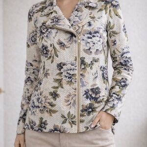 Isaac Mizrahi Floral Patterned Blazer in Cream and Blue